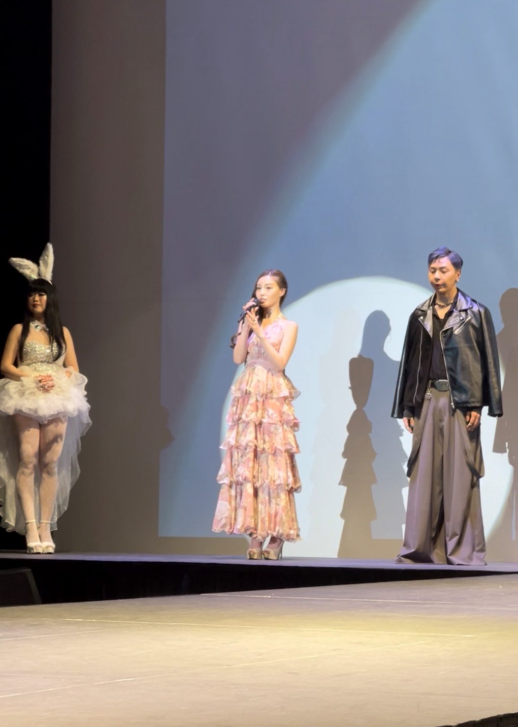 ショーでのステージ出演
